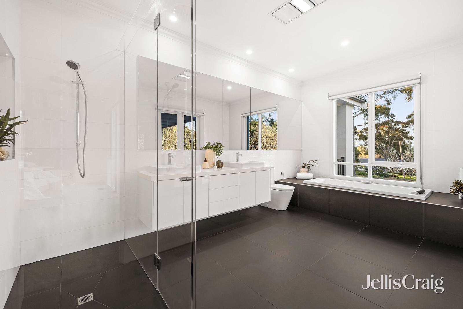 6 Eleanor Court, Donvale image 13