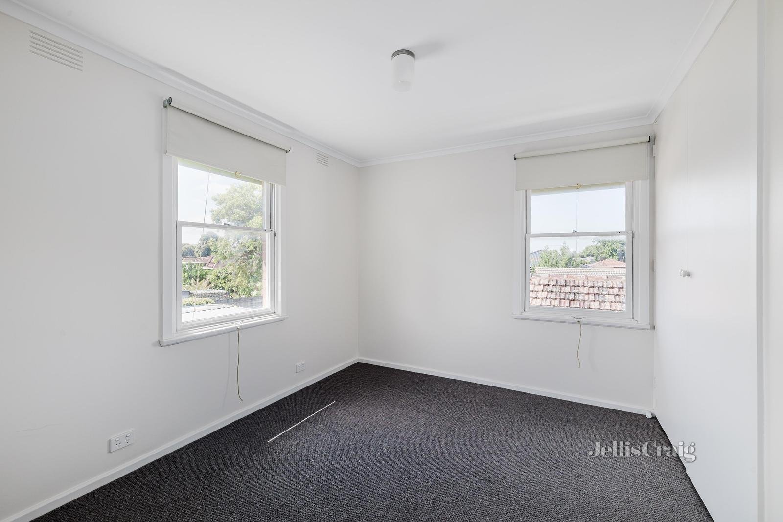 6 Elswill Street, Bentleigh East image 7