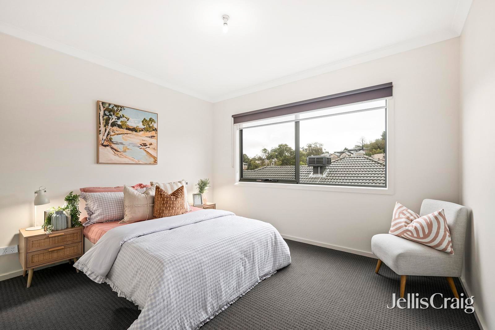 6 English Close, Mooroolbark image 9