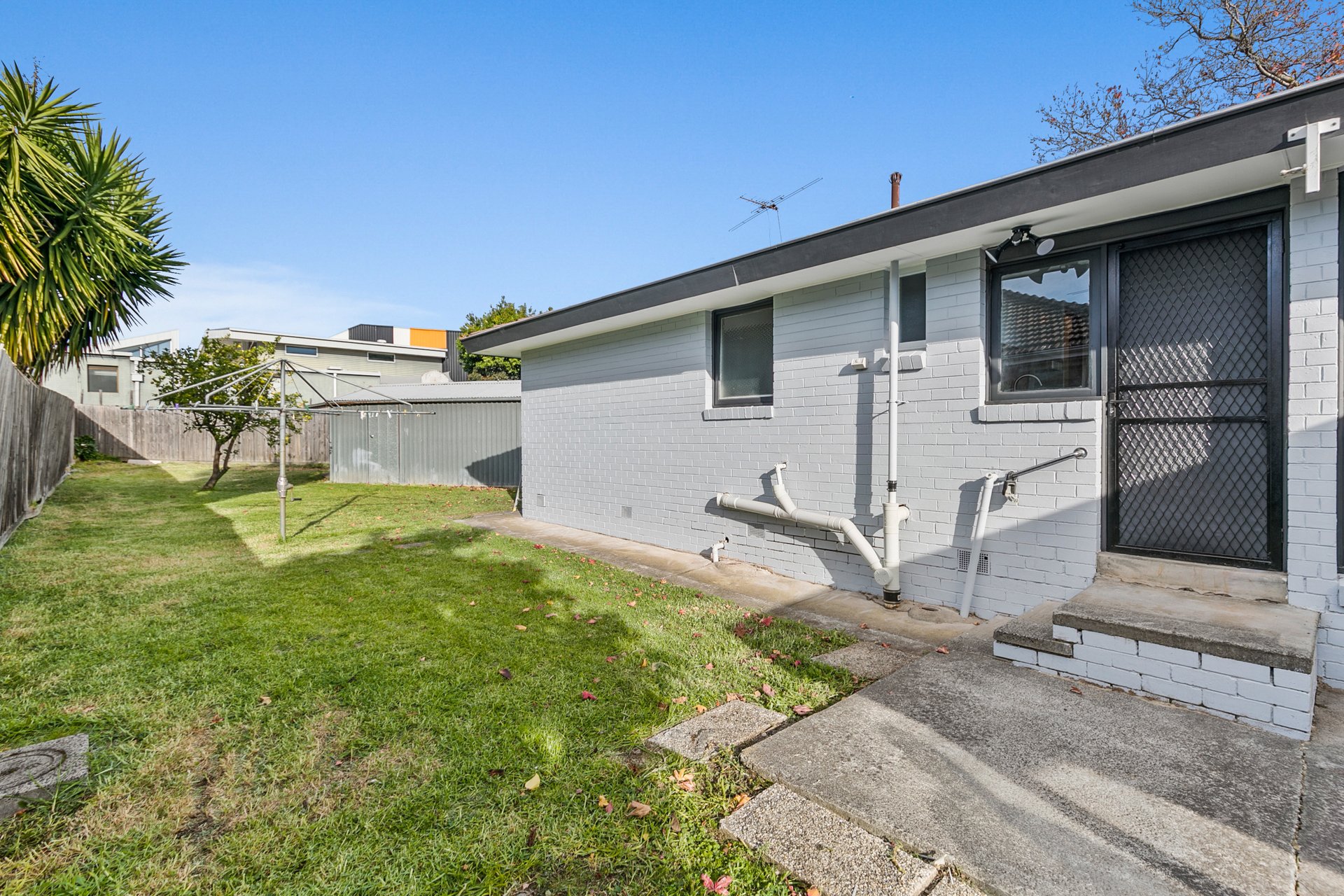 6 Erli Court, Blackburn image 3
