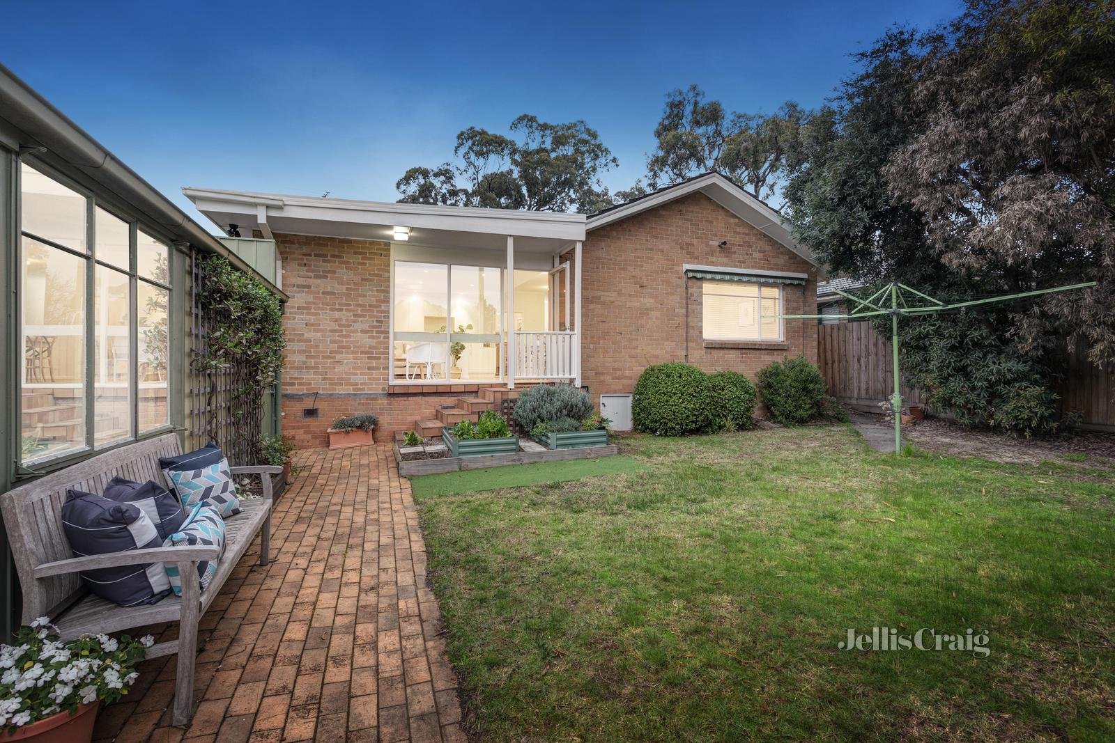 6 Esk Court, Forest Hill image 11