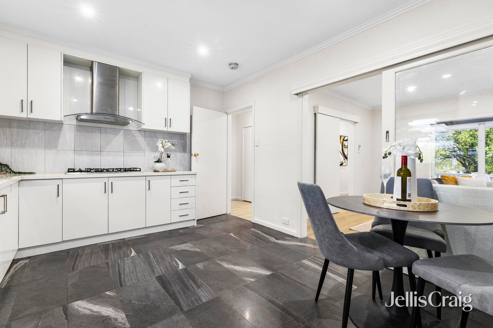 6 Fairview Street, Springvale image 5