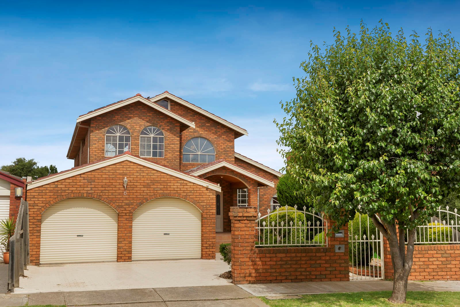 Property Gallery - Main Image