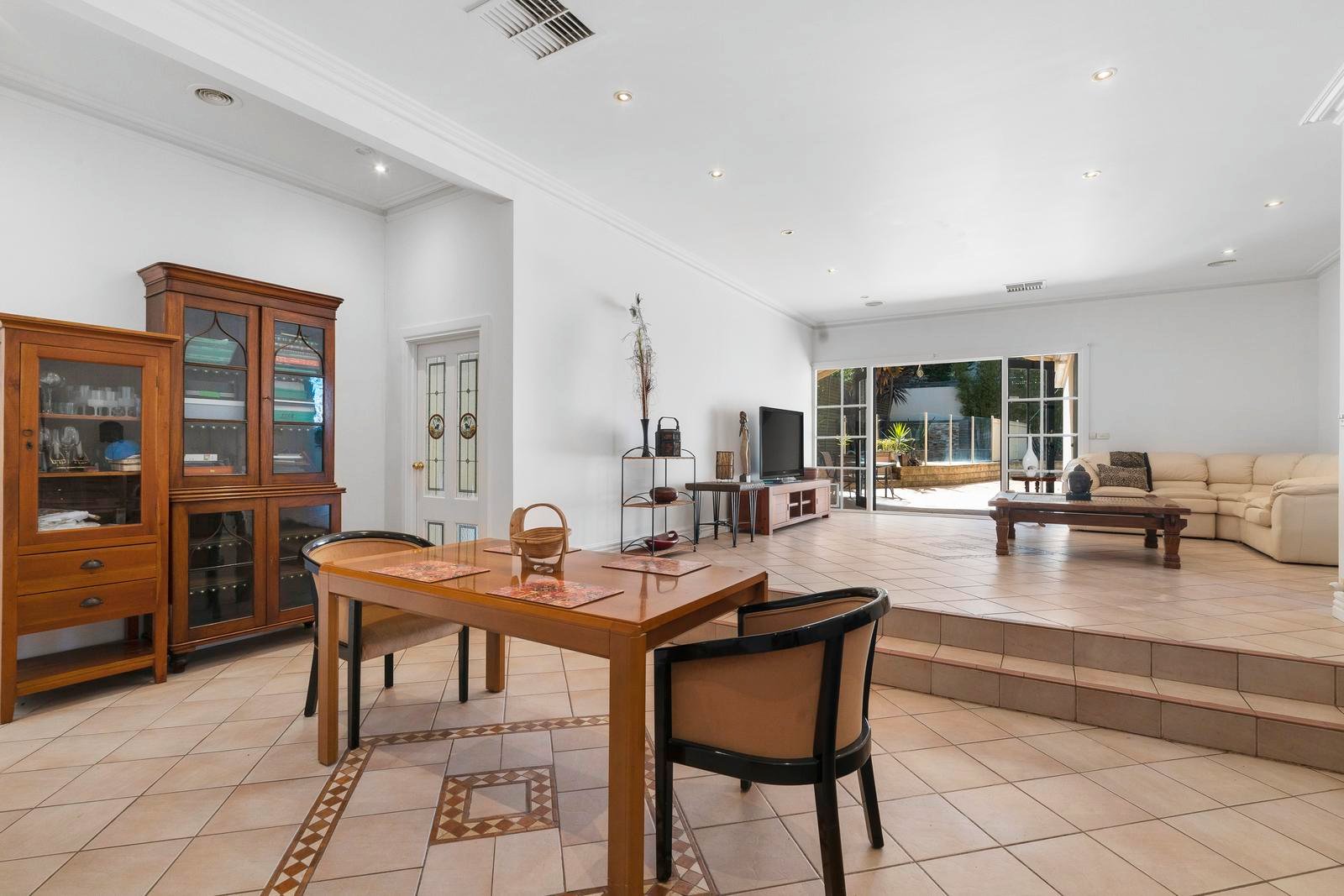 Property Gallery Thumbnail 4