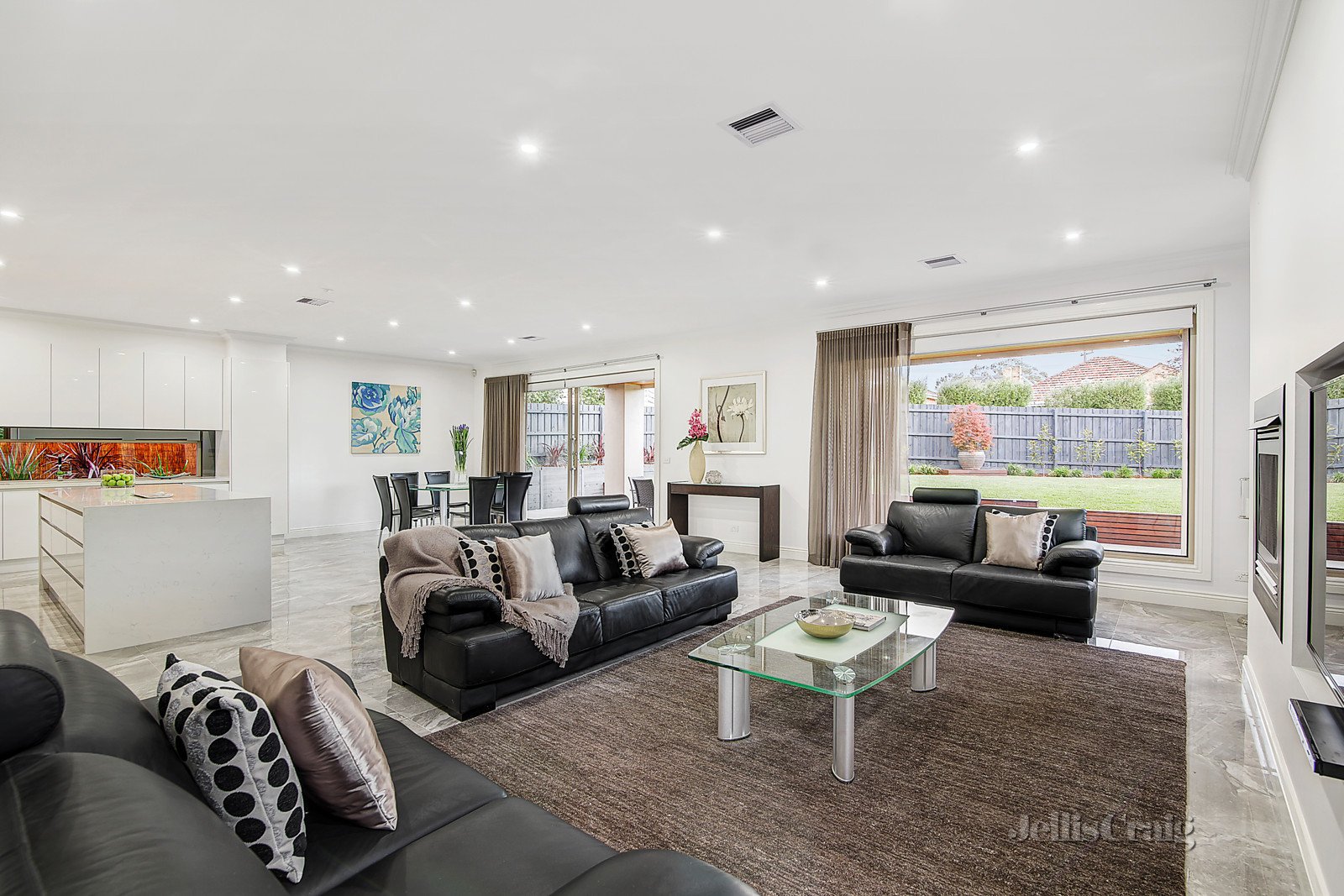 6 Fay Street, Balwyn North image 3