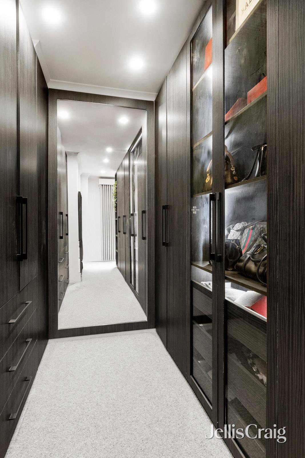 6 Fernhill Street, Glen Waverley image 21