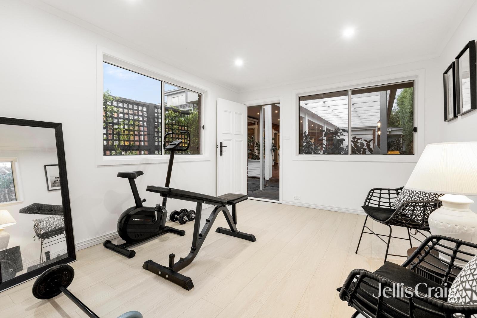 6 Fernhill Street, Glen Waverley image 25