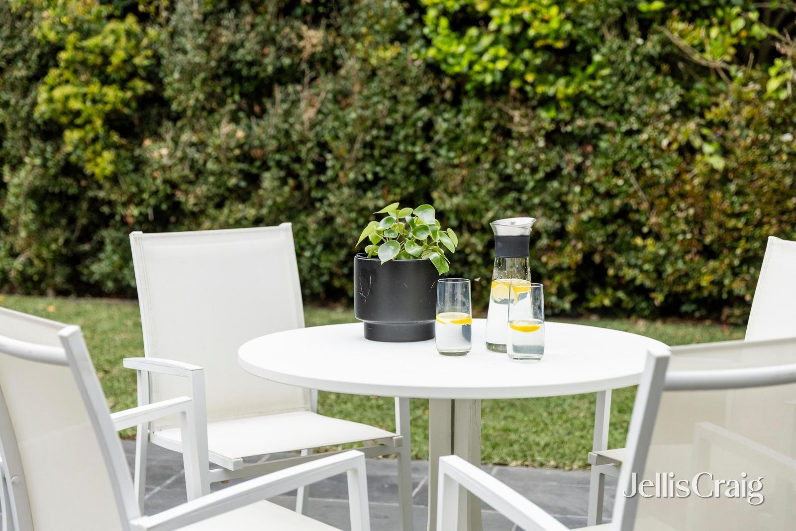 6 Fernhill Street, Glen Waverley image 29