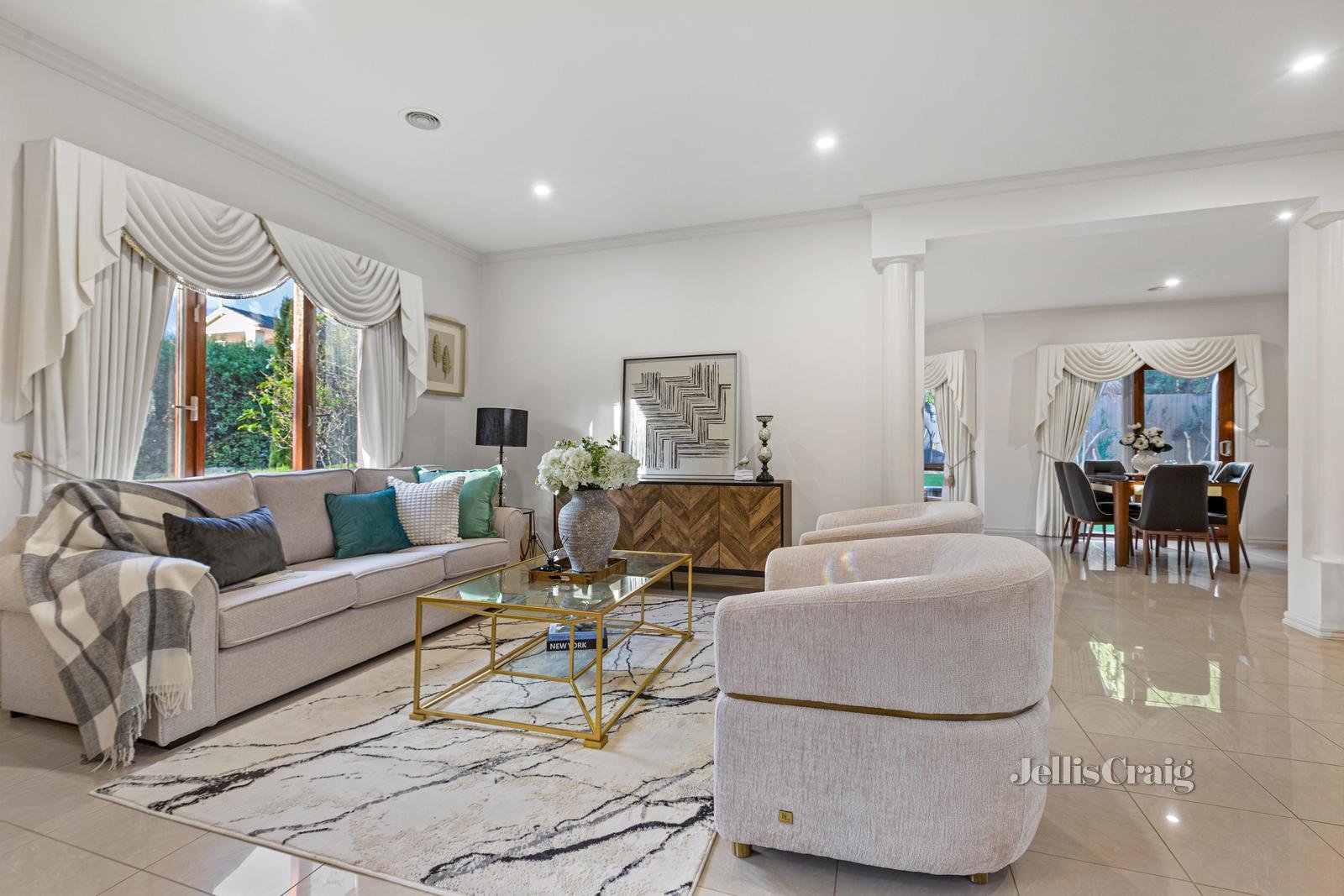 6 Fiona Court, Glen Waverley image 4