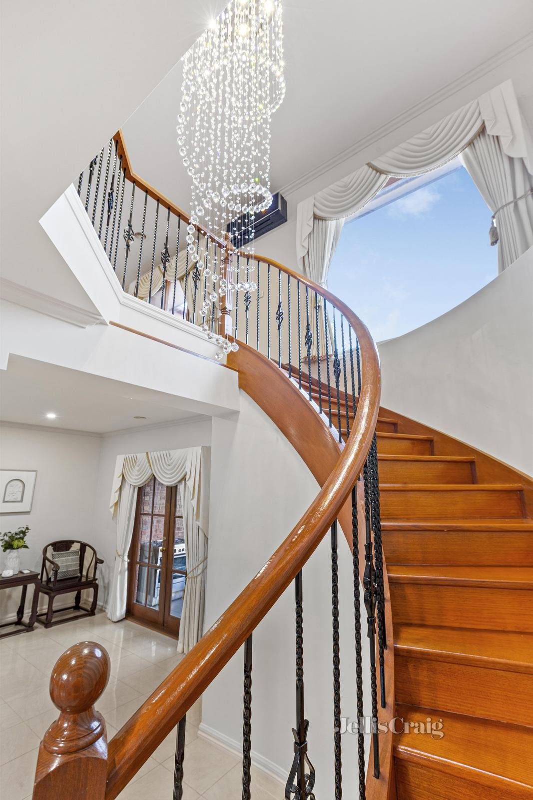 6 Fiona Court, Glen Waverley image 7