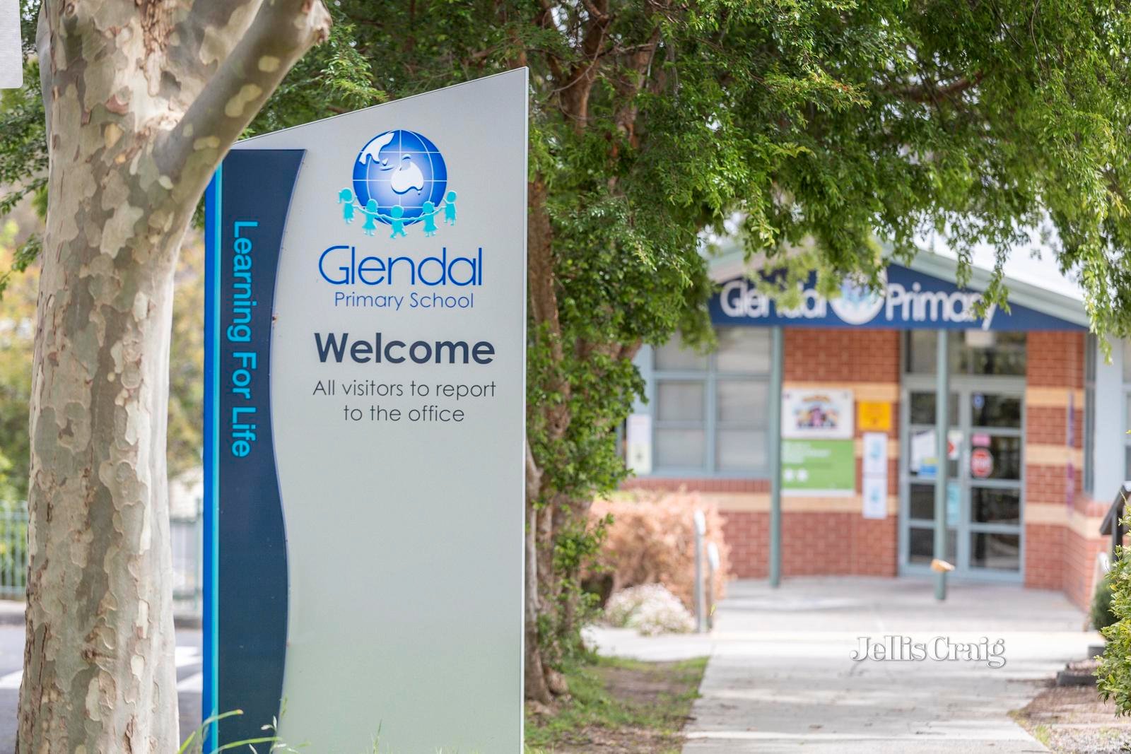 6 Fiona Court, Glen Waverley image 15