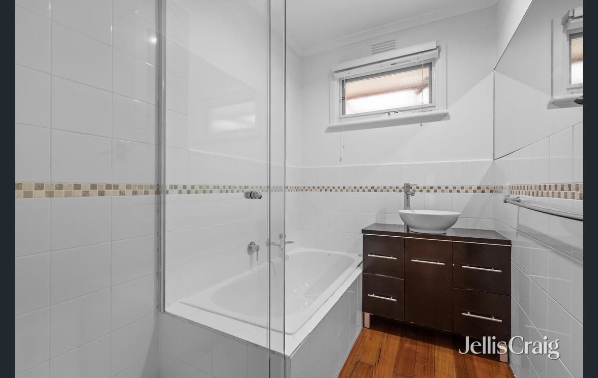 6 Flora Grove, Forest&nbsp;Hill image 4