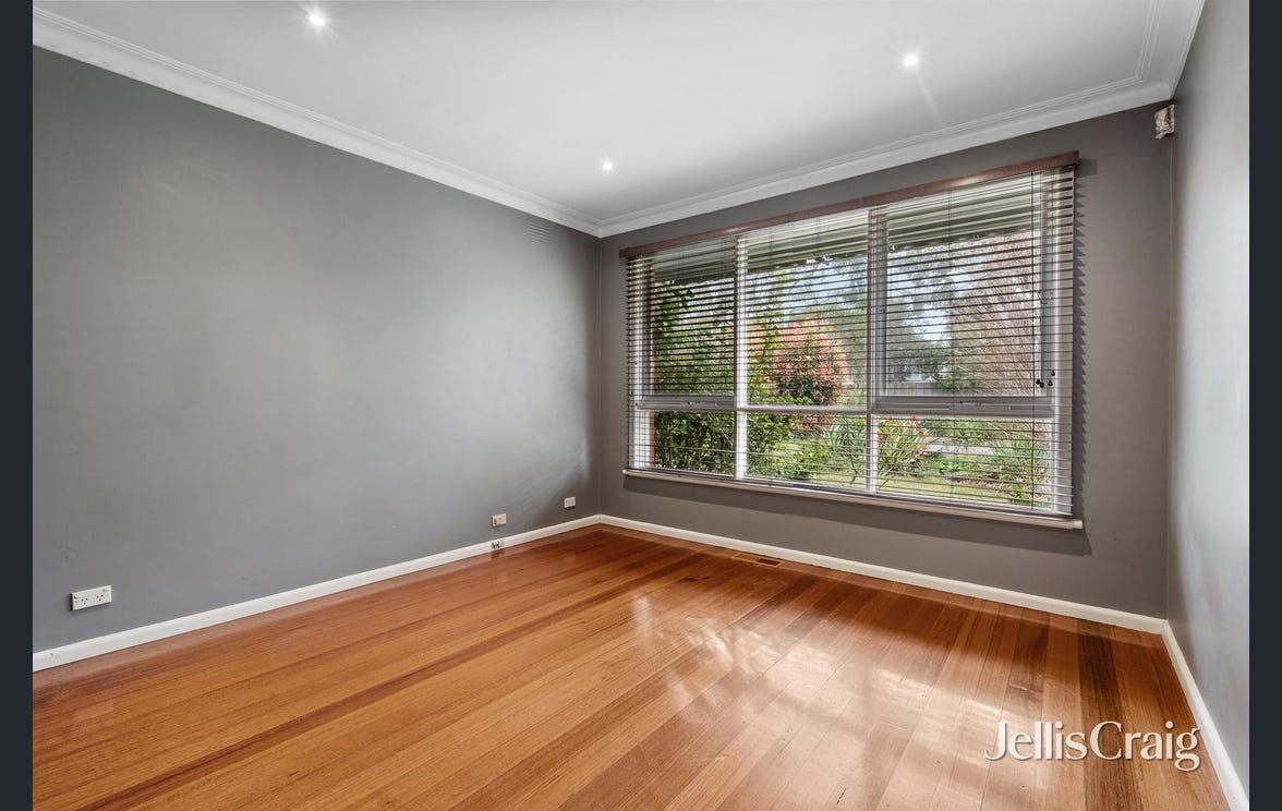 6 Flora Grove, Forest&nbsp;Hill image 3