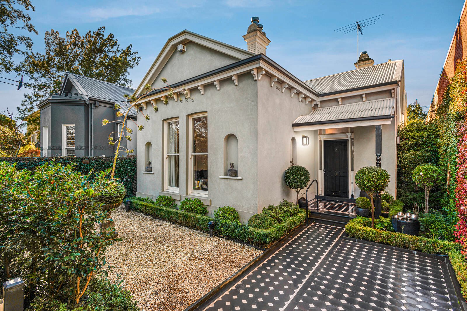 Property Gallery - Main Image