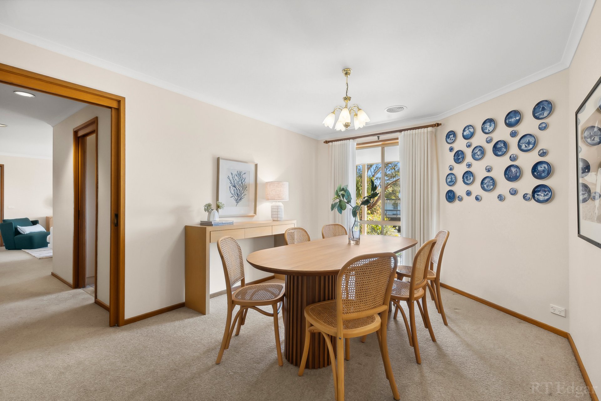 Property Gallery Thumbnail 9