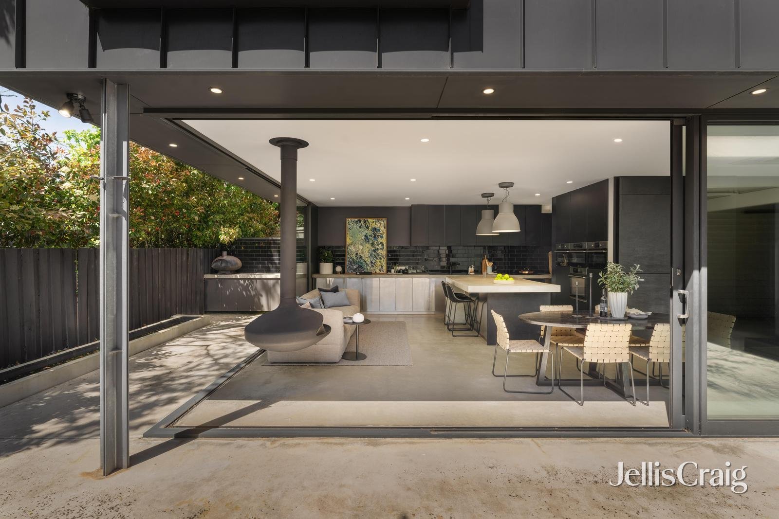 6 Frank Street, Ballarat Central image 4