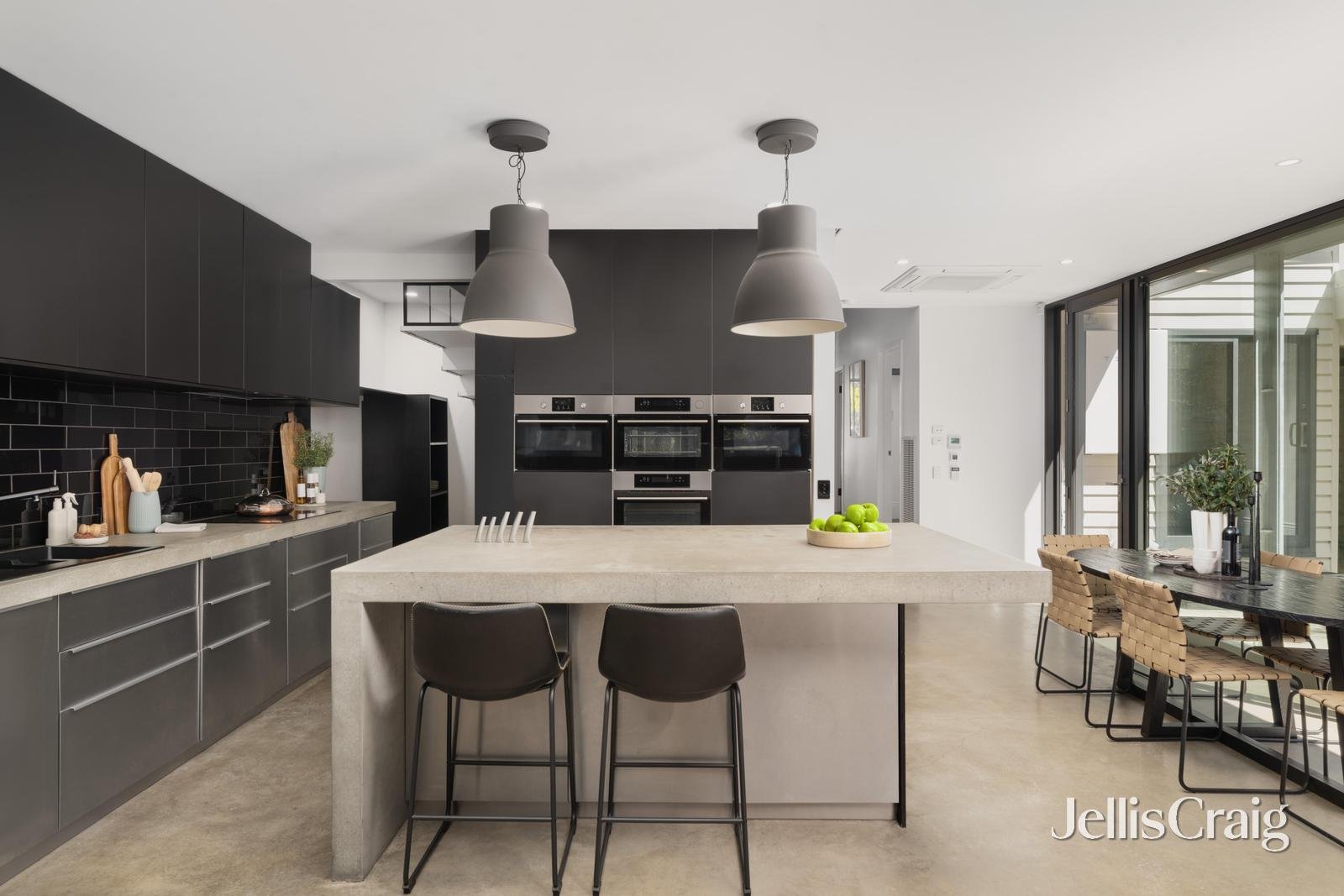 6 Frank Street, Ballarat Central image 5