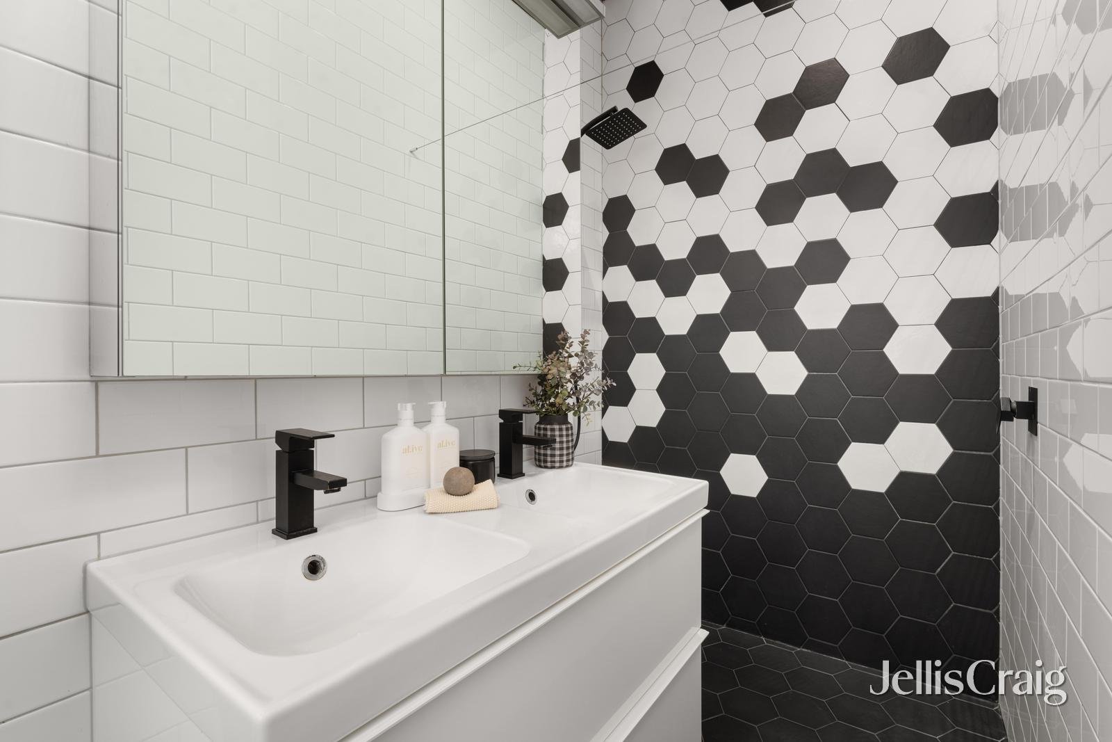 6 Frank Street, Ballarat Central image 19