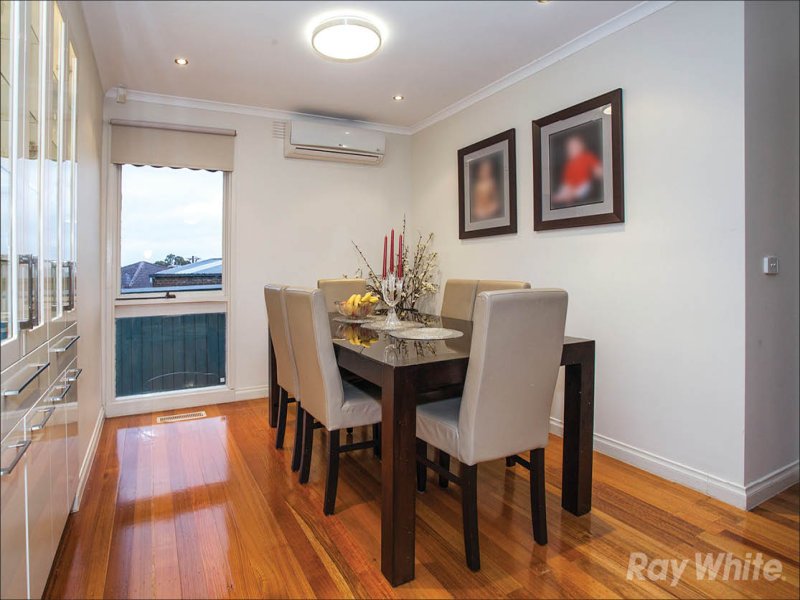 6 Freda Court, Wheelers Hill image 8