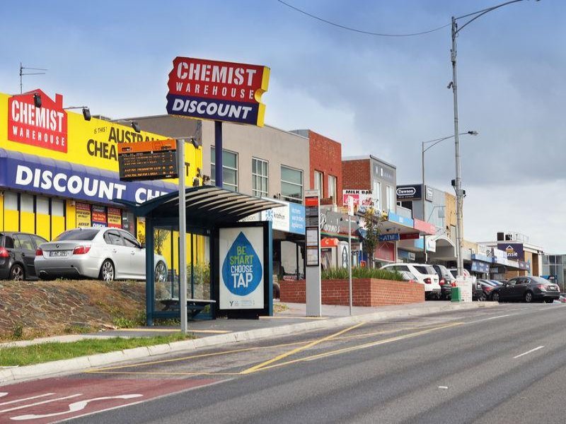 6 Fromhold Drive, Doncaster image 3