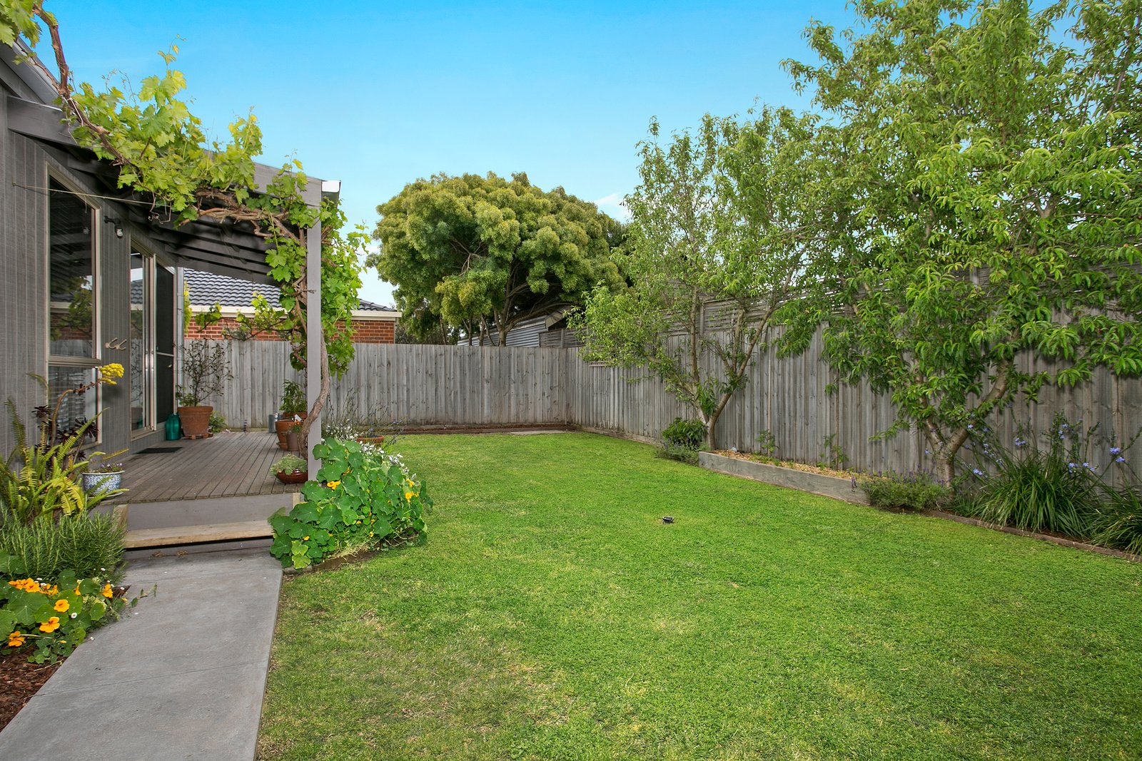 Property Gallery Thumbnail 11