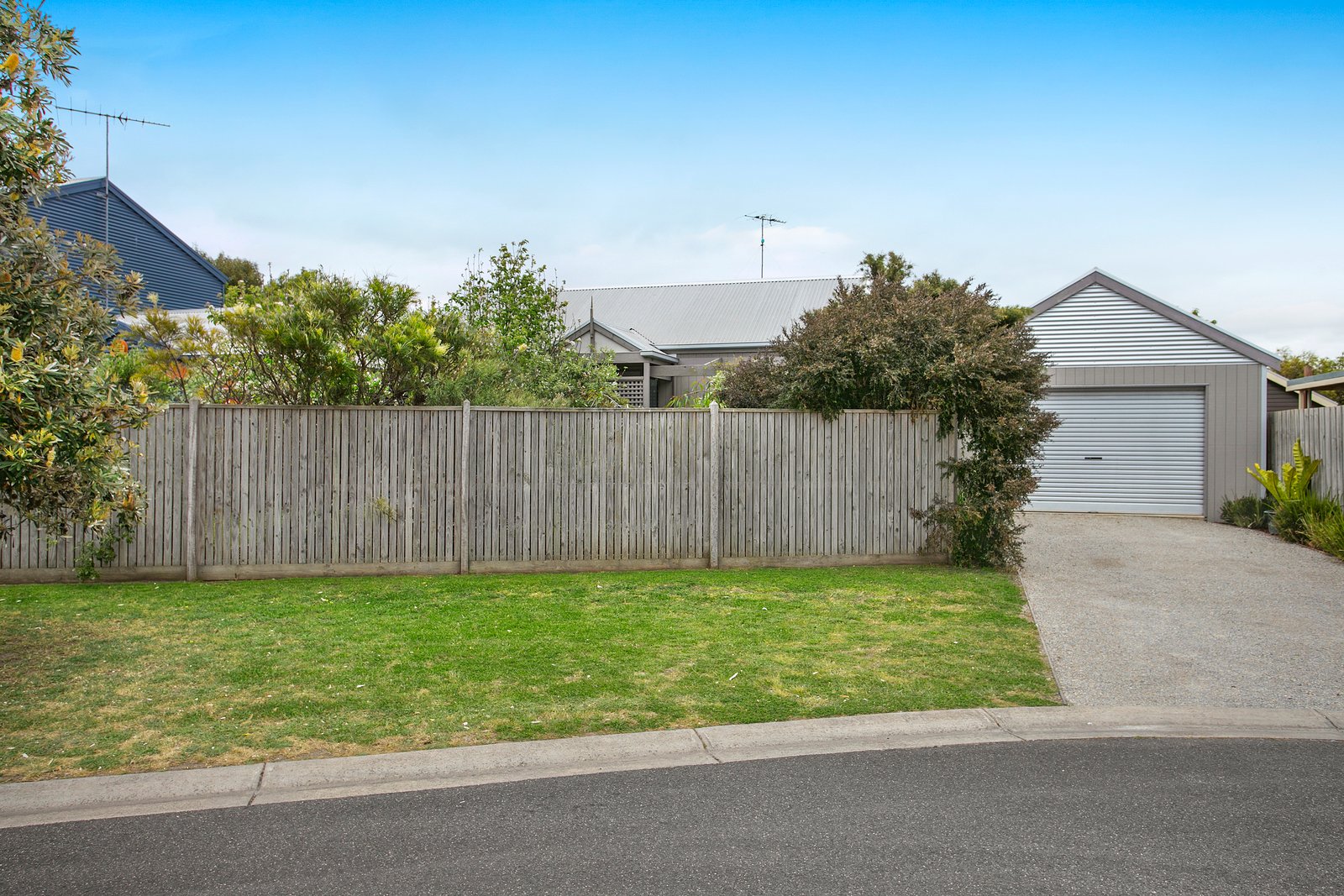 Property Gallery Thumbnail 13