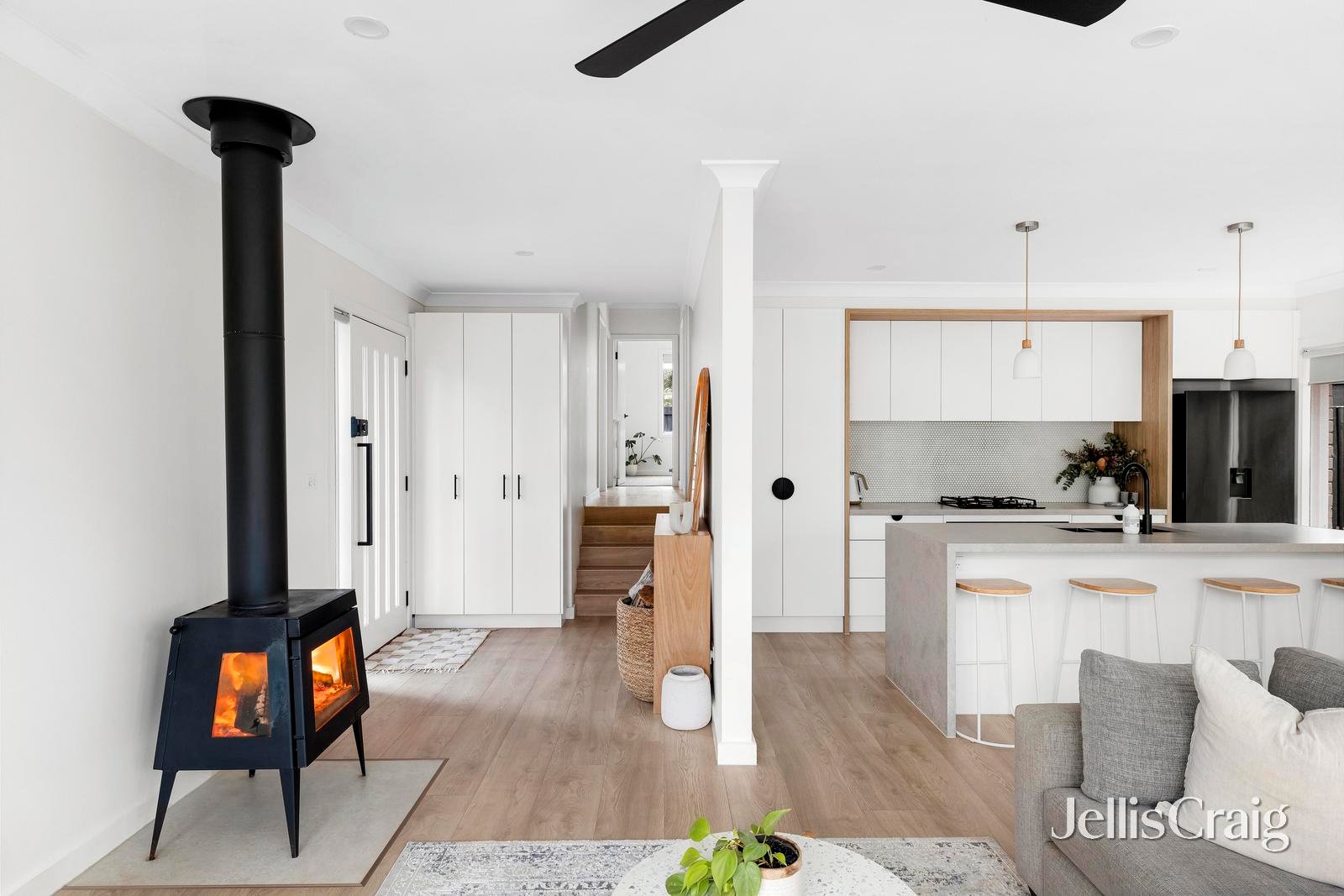 6 Gabonia Avenue, Watsonia image 4