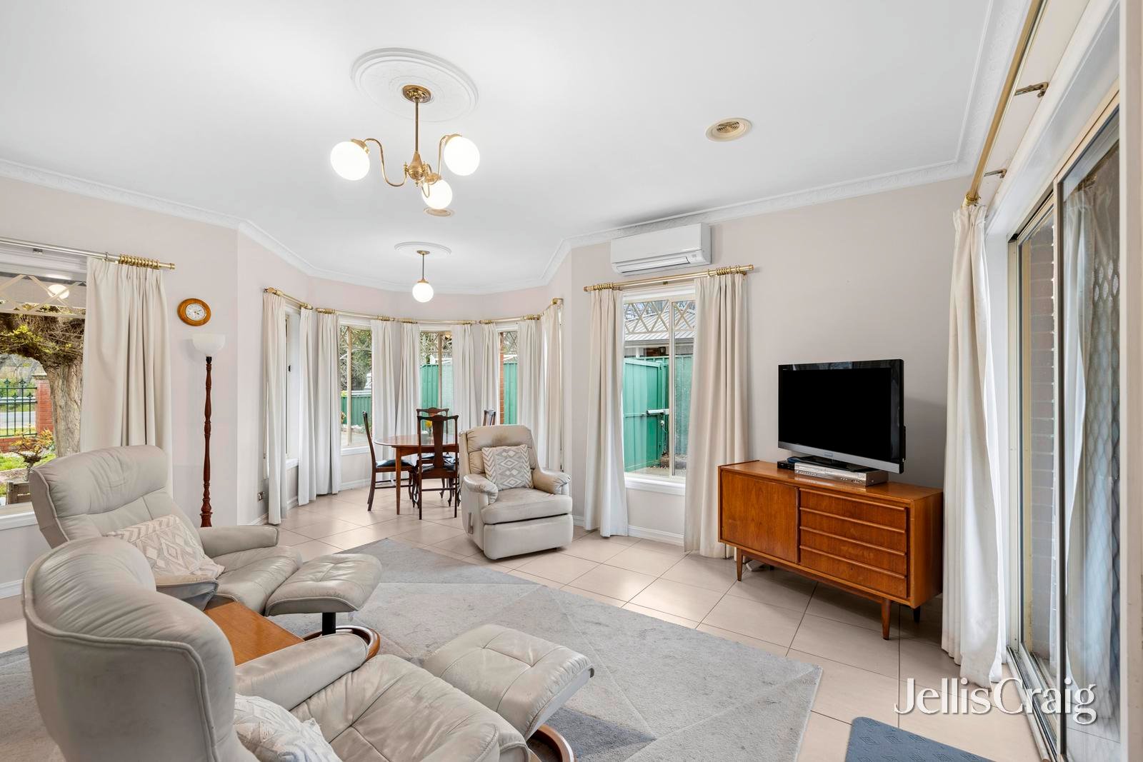 6 Gaulton Street, Castlemaine image 3