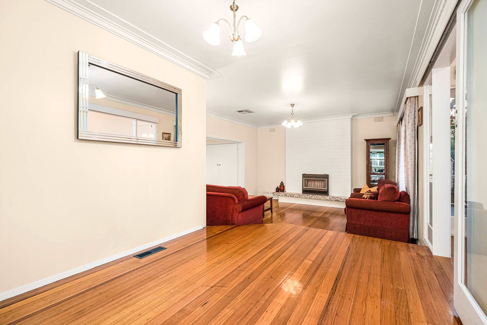 Property Gallery Thumbnail 5