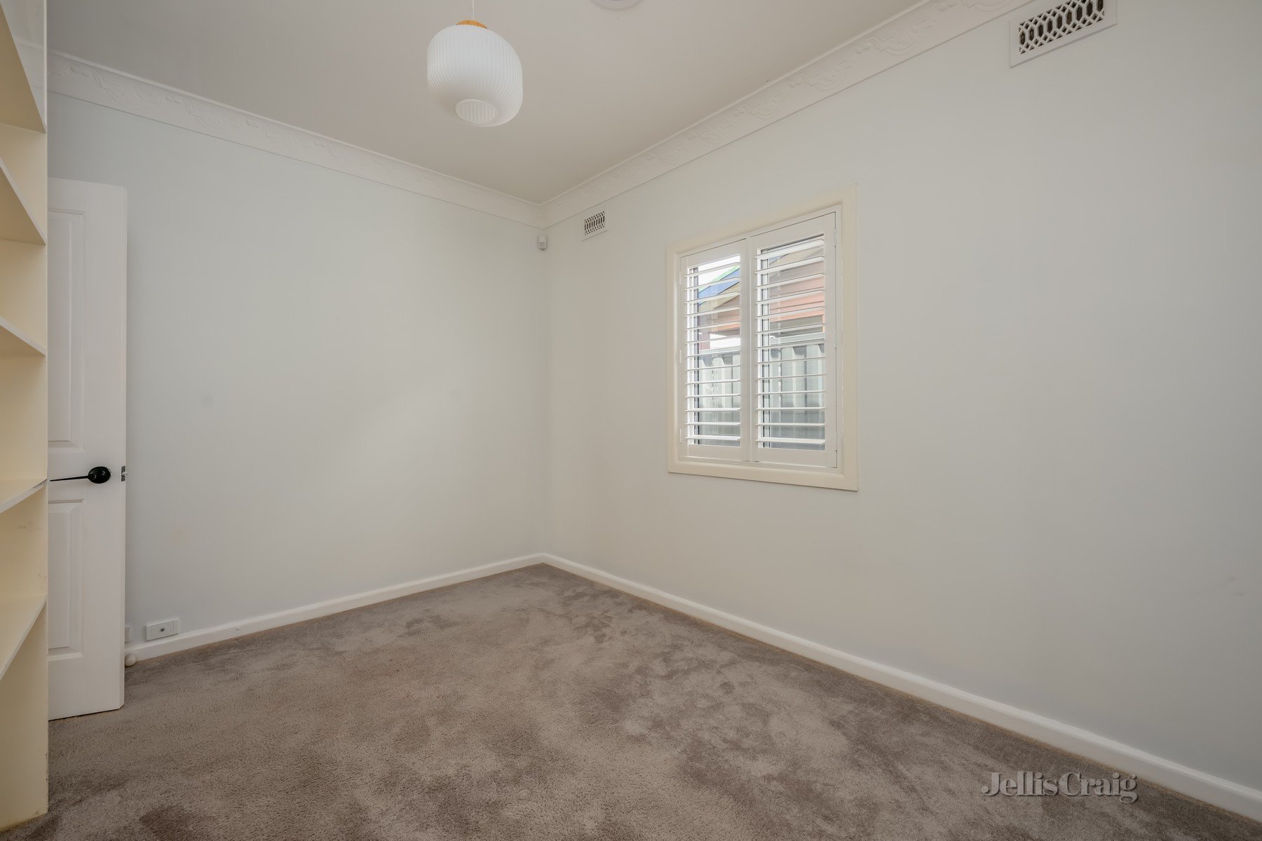 6 Gill Street, Reservoir image 4