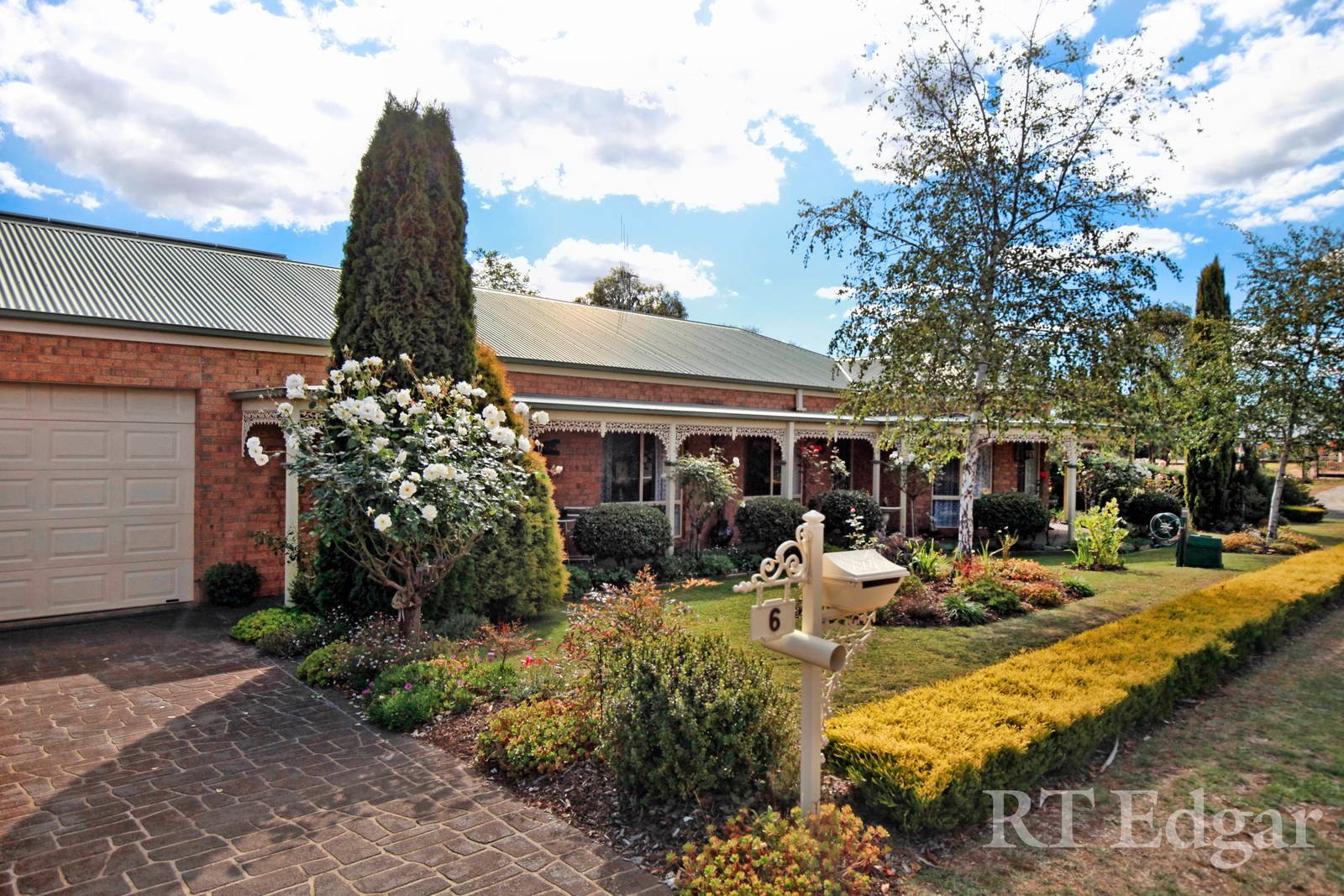 Property Gallery - Main Image
