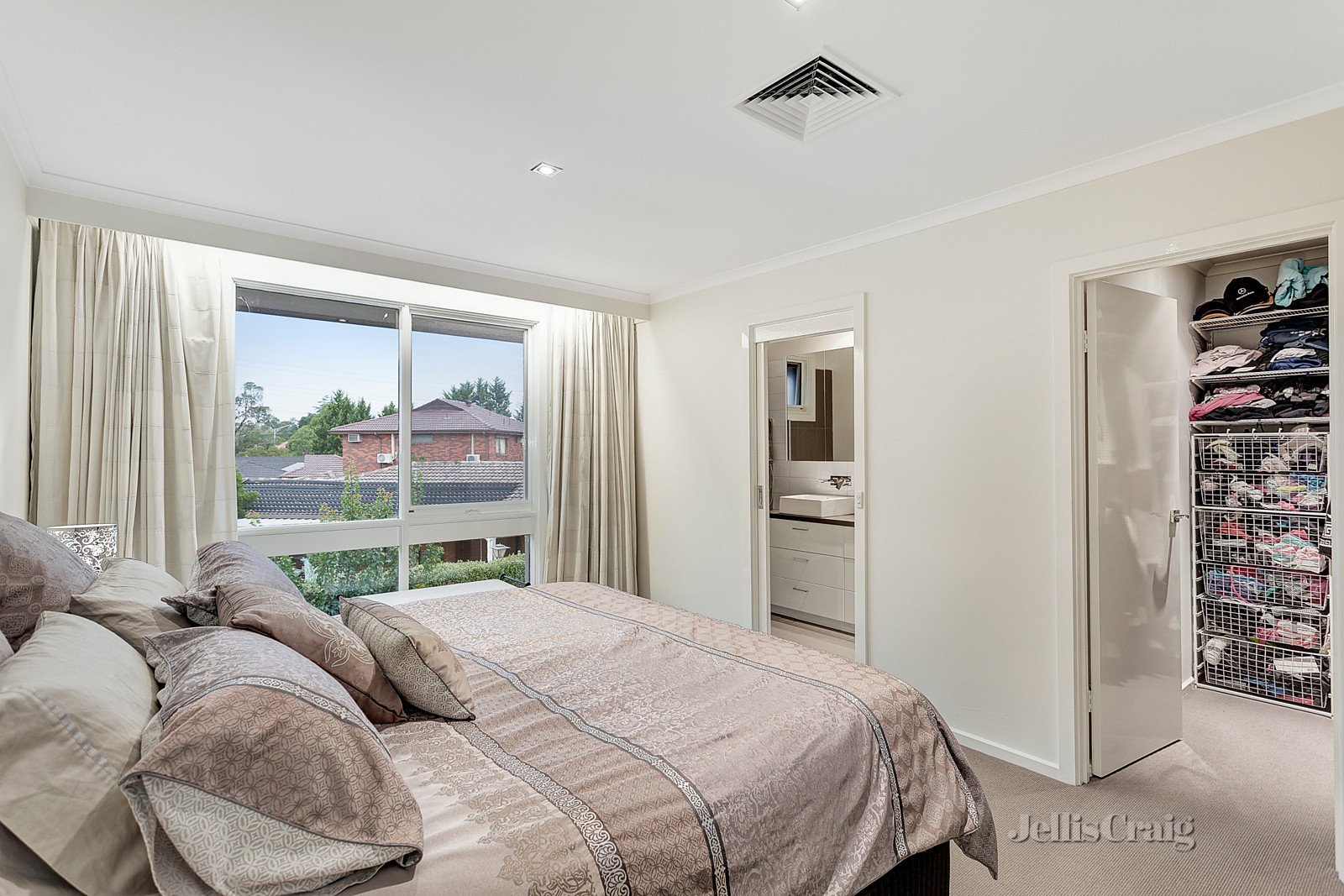 6 Gloucester Court, Templestowe image 7