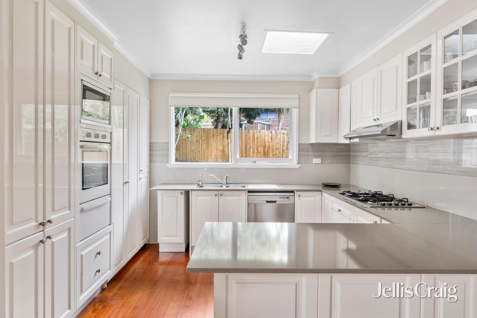 6 Golden Court, Doncaster image 6