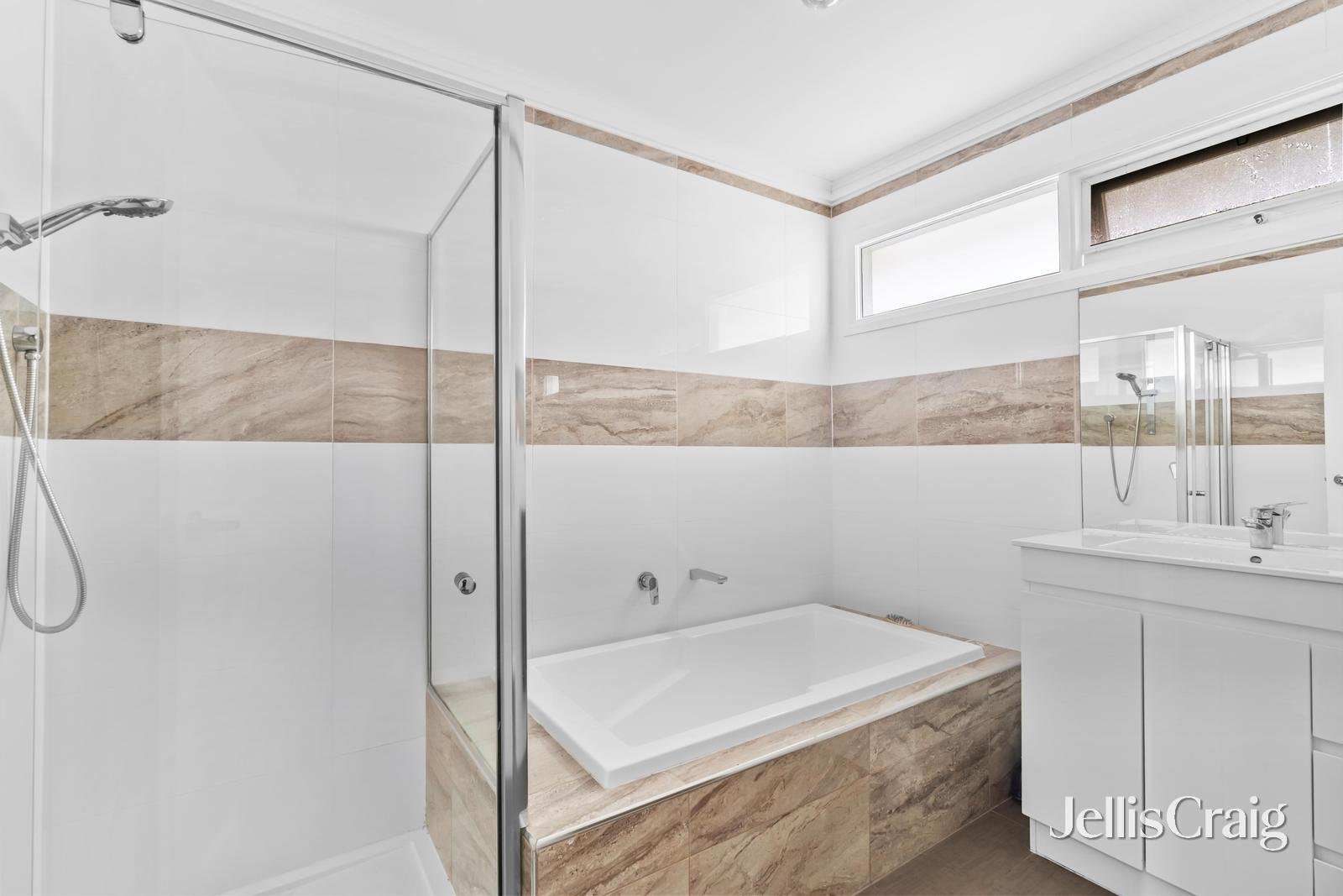 6 Golden Court, Doncaster image 9