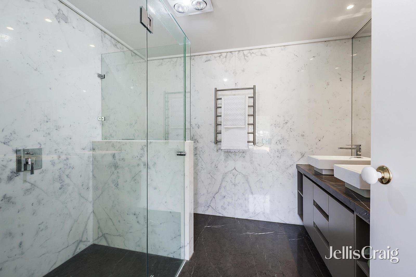 6 Goodlet Place, Eltham image 6
