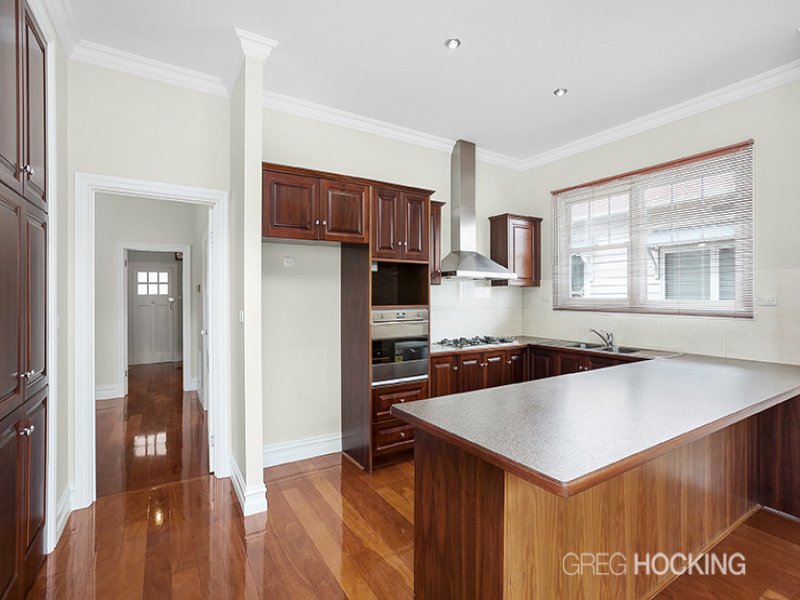 6 Gordon Parade, Yarraville image 2