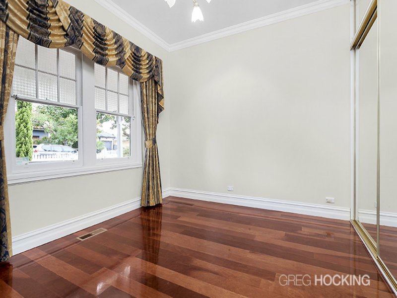 6 Gordon Parade, Yarraville image 8