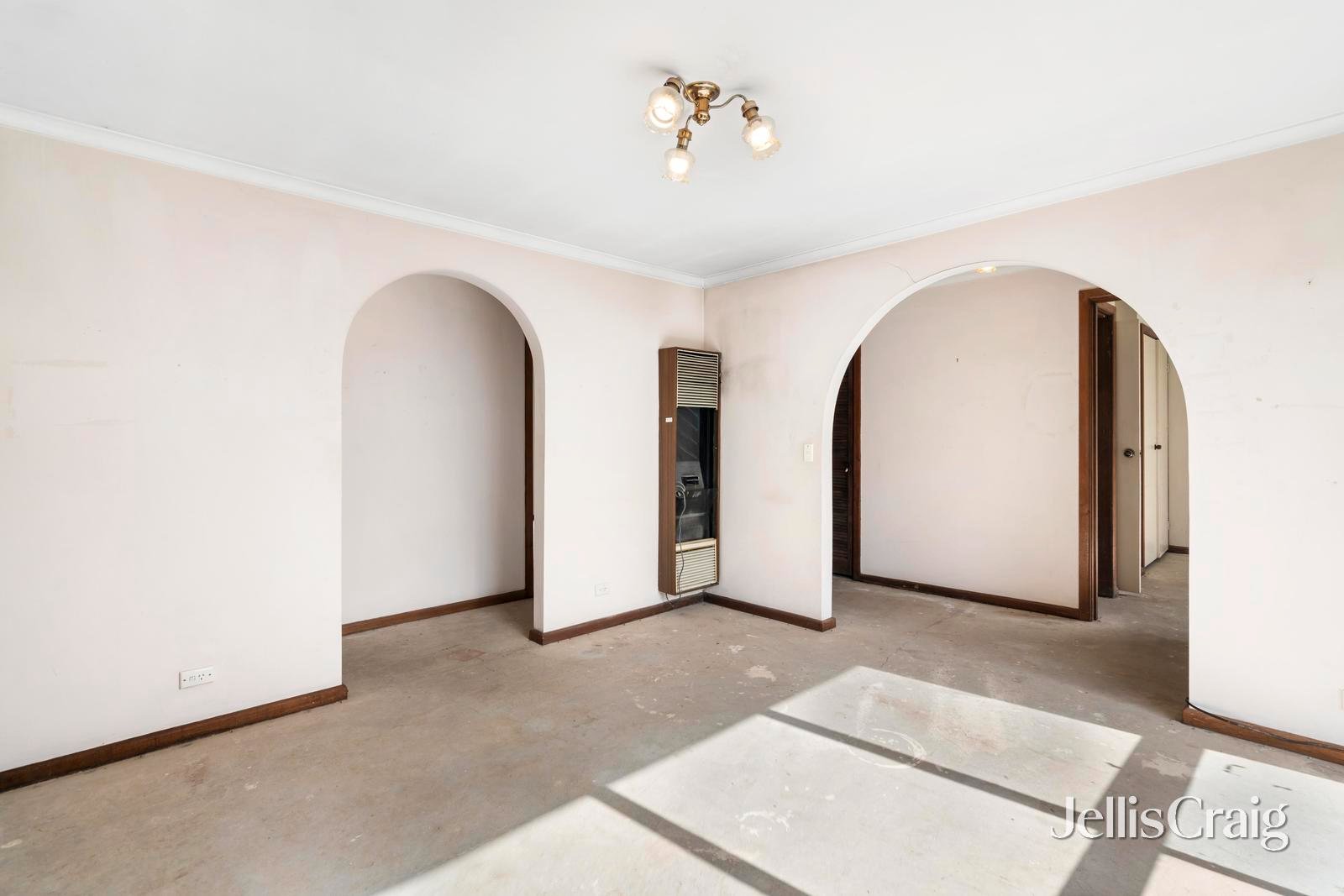 6 Graham Street, Glen&nbsp;Waverley image 3