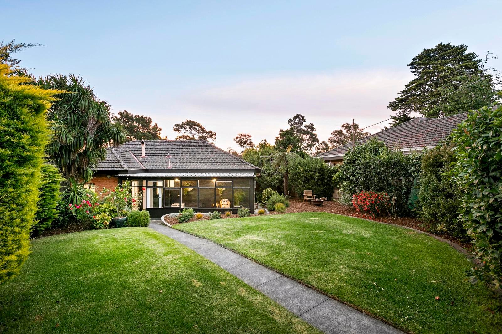 6 Gruyere Lane, Ivanhoe East VIC 3079