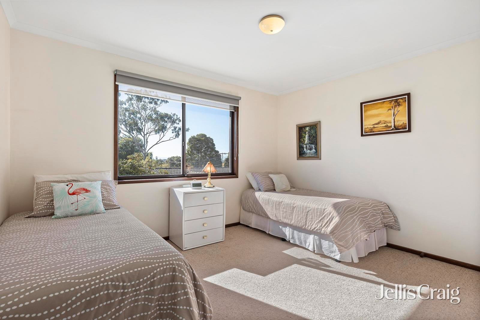 6 Gum Tree Close, Croydon image 10