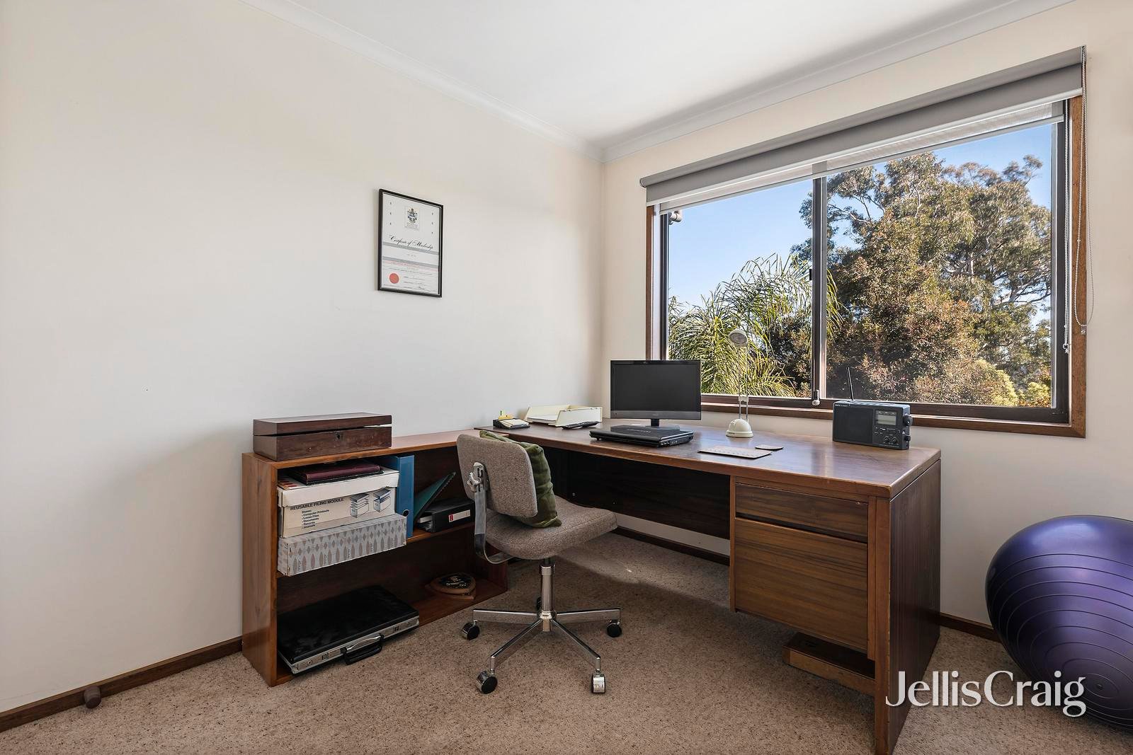 6 Gum Tree Close, Croydon image 11
