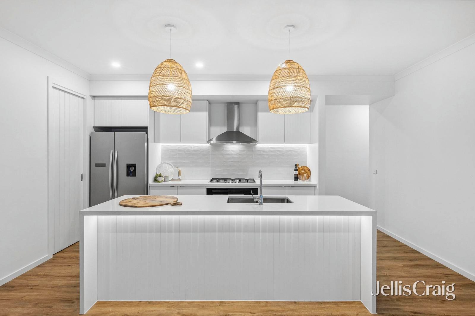 6 Halcyon Street, Point&nbsp;Lonsdale image 2