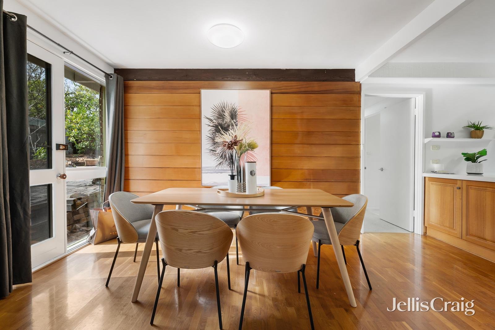 6 Halley Street, Blackburn image 3