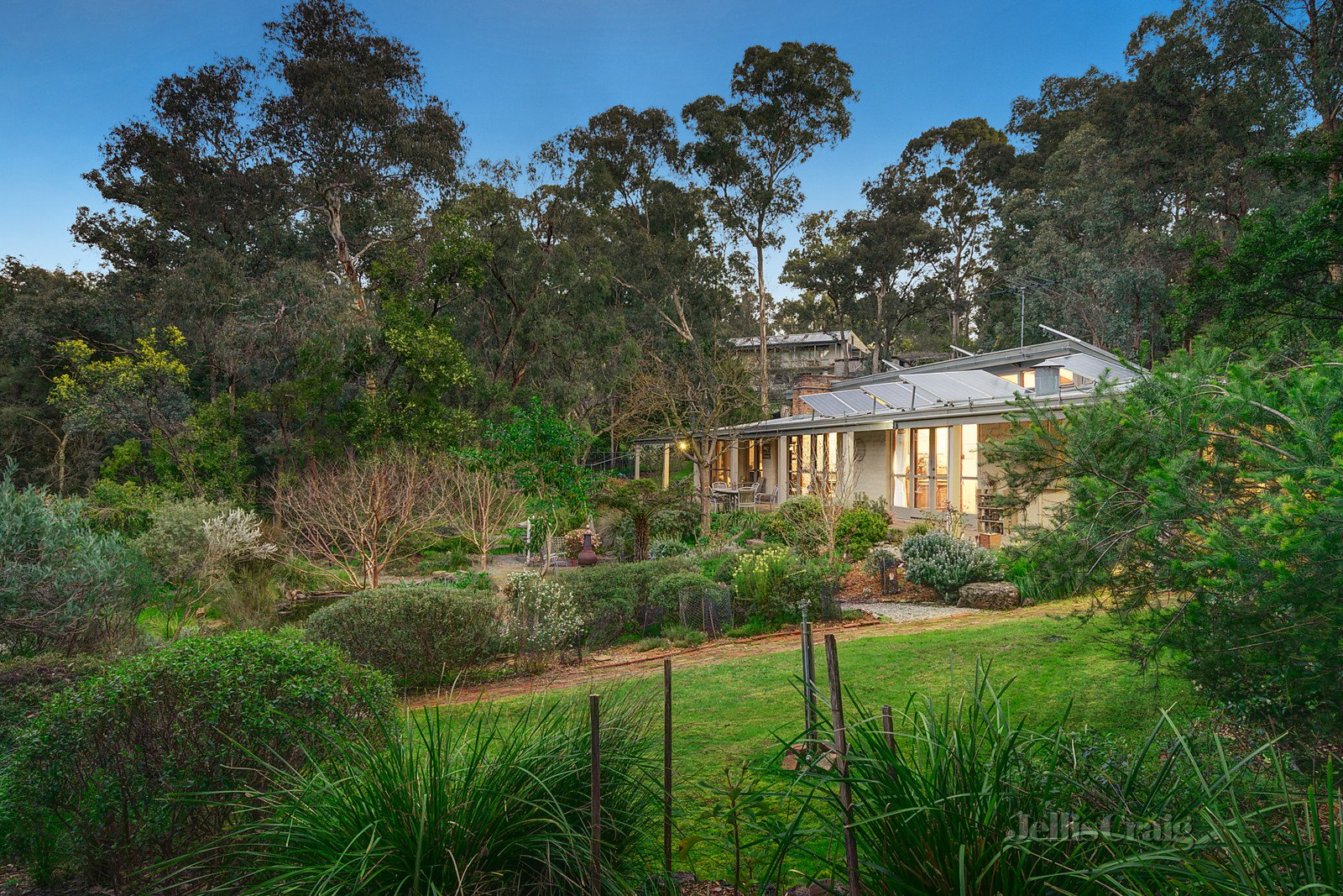 6 Hamilton Road, North Warrandyte image 10