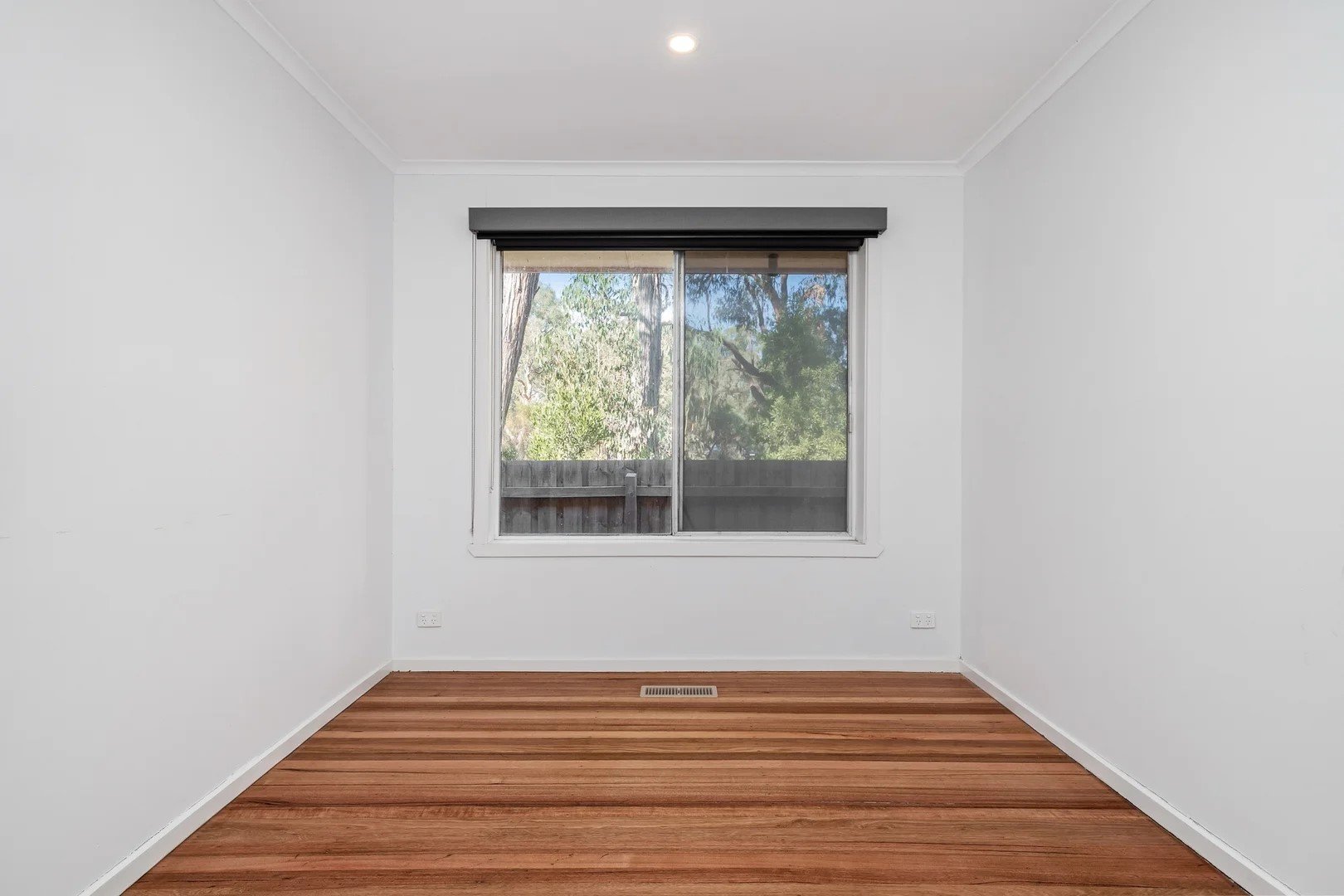 6 Hansford Close, Kilsyth image 7