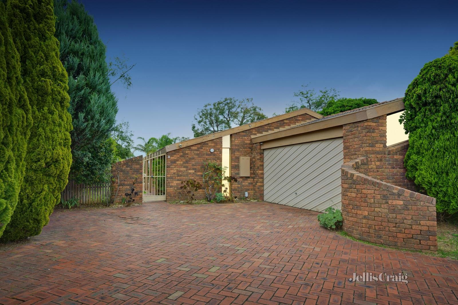 6 Happy Valley Court, Doncaster East image 2