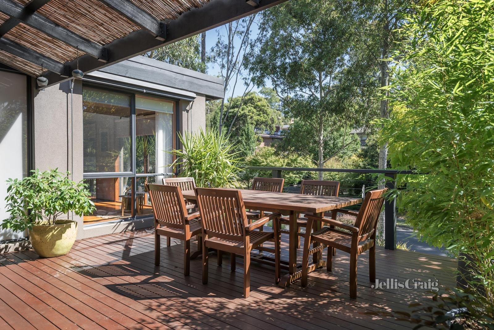 6 Hartland Way, Eltham image 17