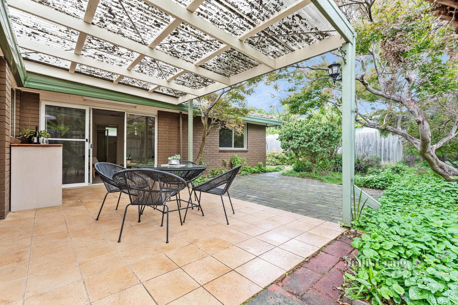 6 Hartwell Place, Cheltenham image 17