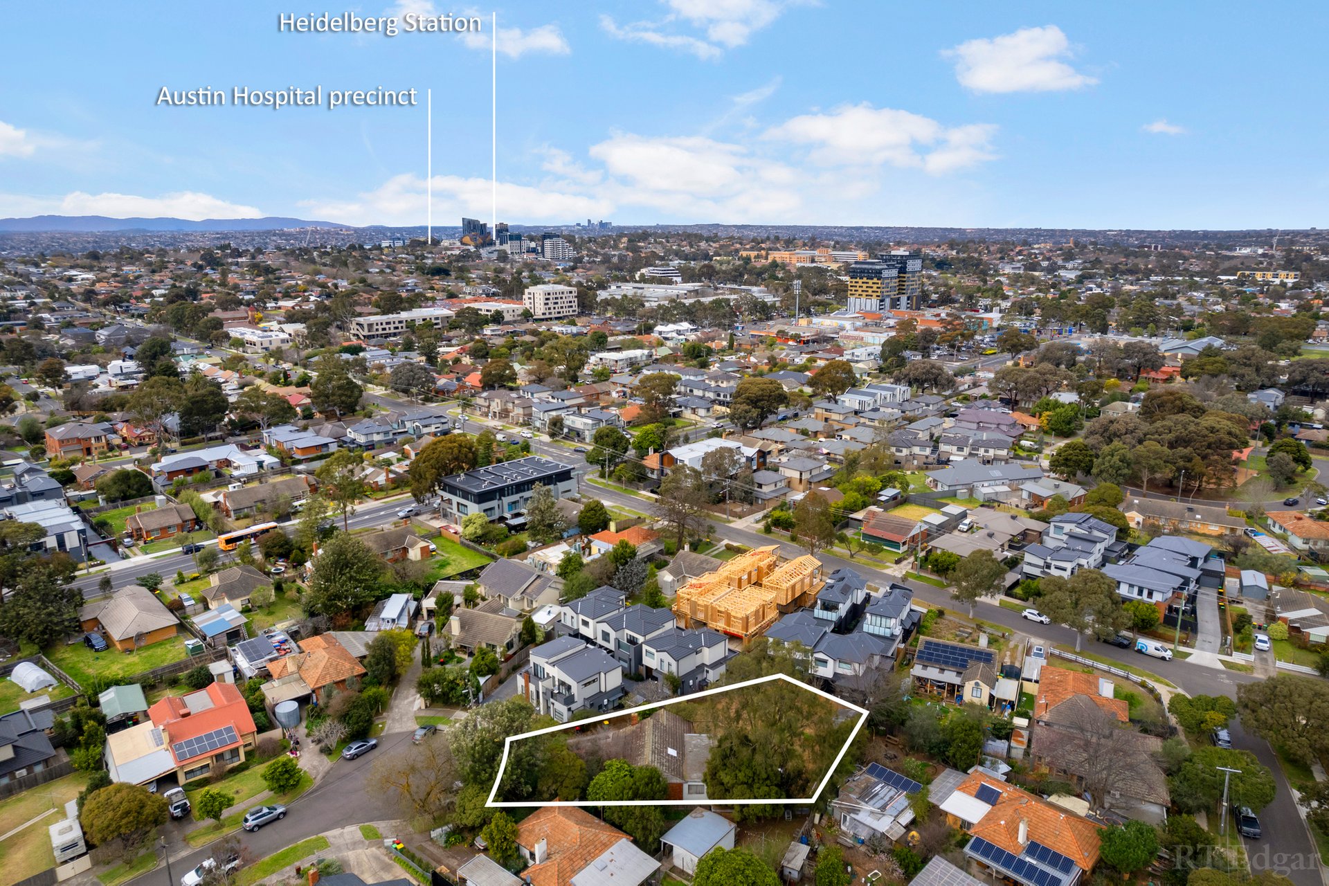 Property Gallery Thumbnail 3