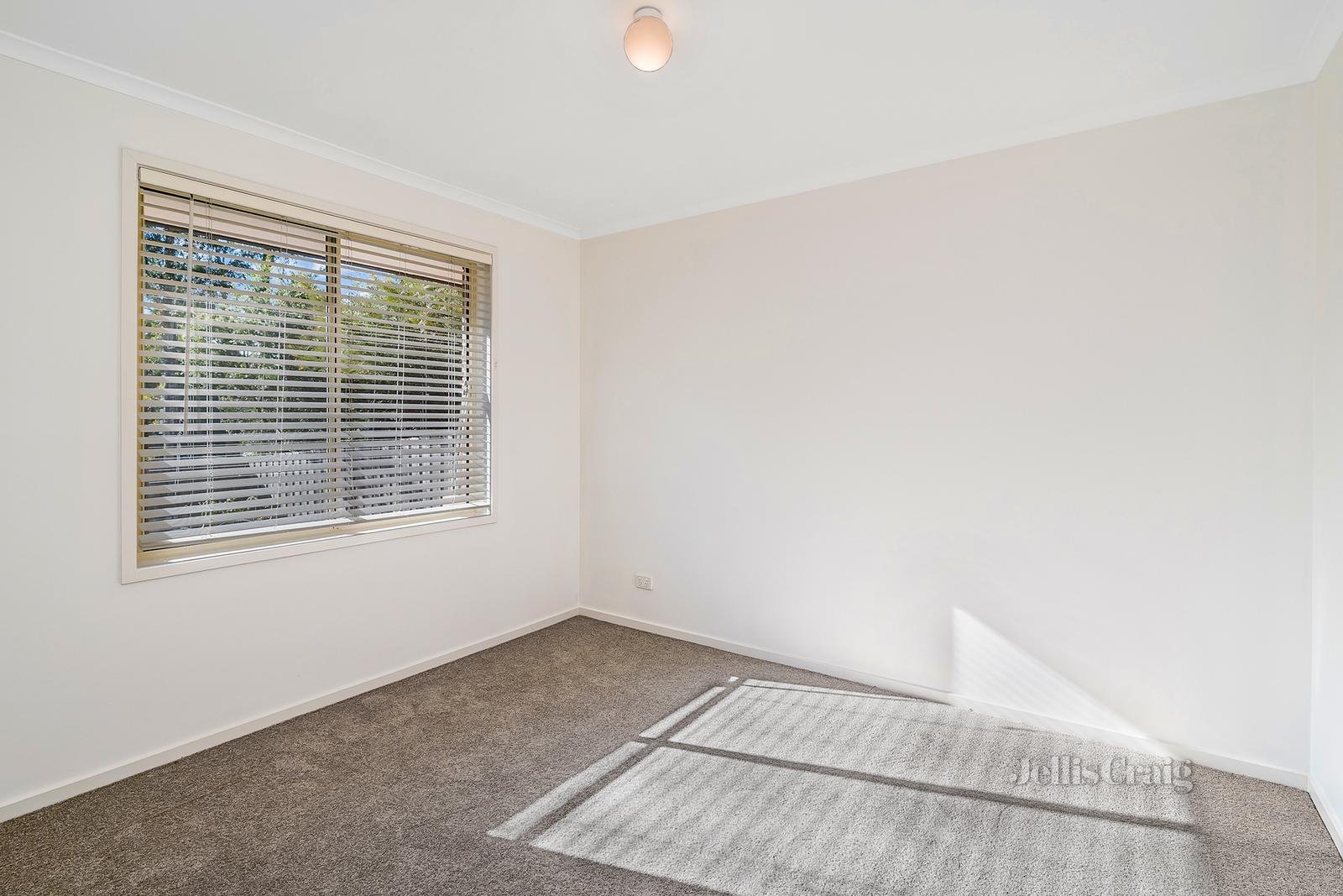 6 High Street, Woodend image 5